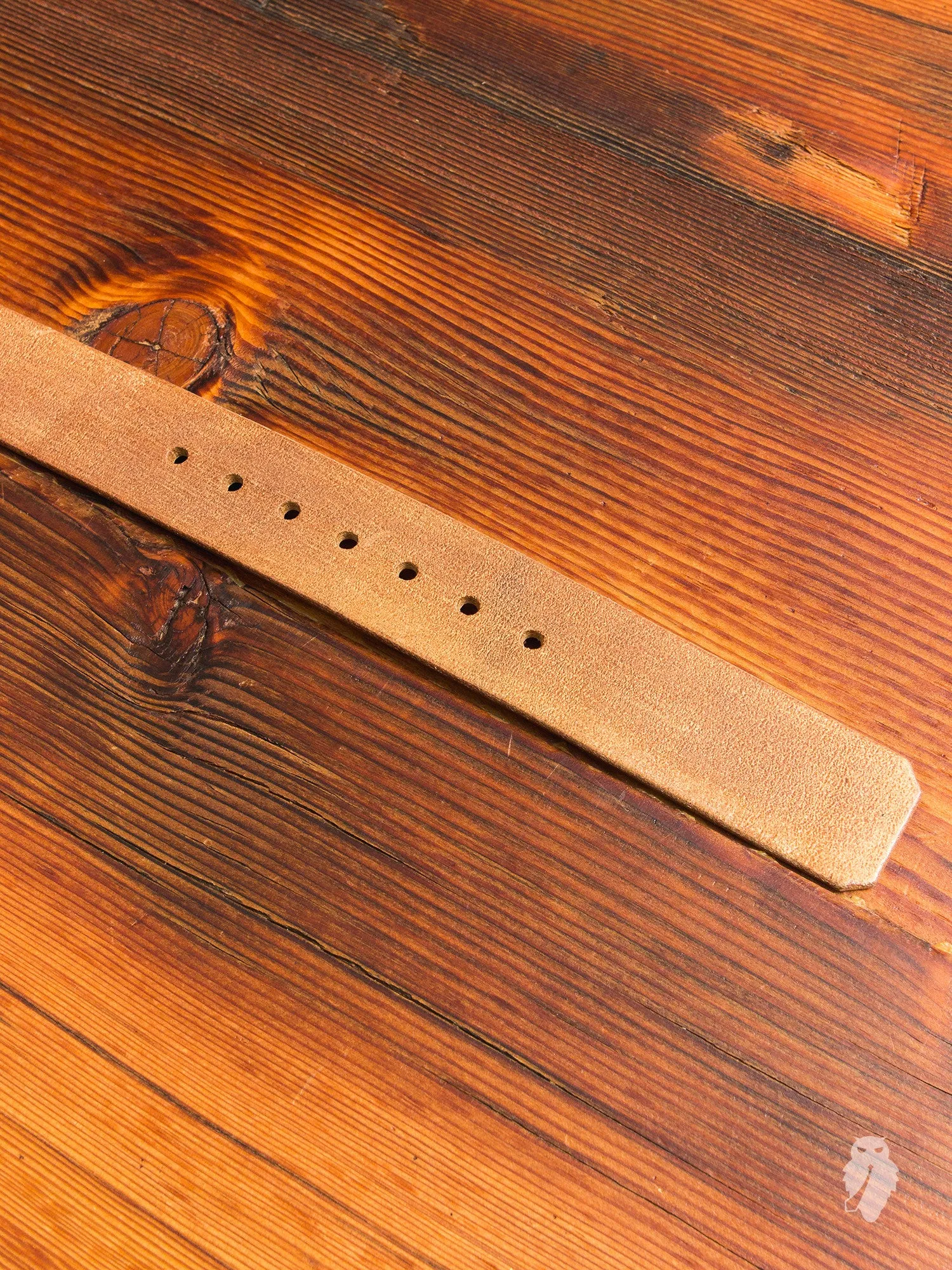 "Wenatchee Belt" in Rough-Out Natural Horse Hide